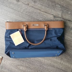 NWOT Large Colgate East West Michael Kor